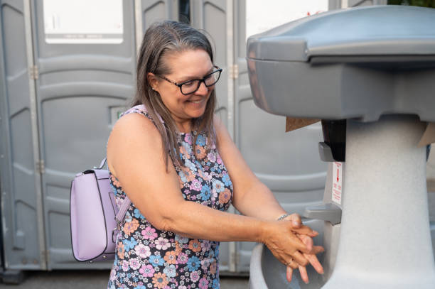 Best Luxury portable toilet rental  in Van, TX